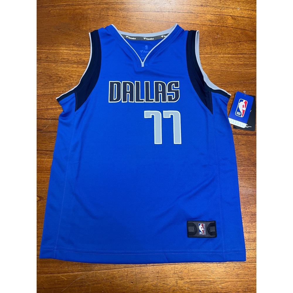 Luka Doncic Dallas Mavericks Fanatics Youth Jersey Blue Size Medium 77 NBA NEW